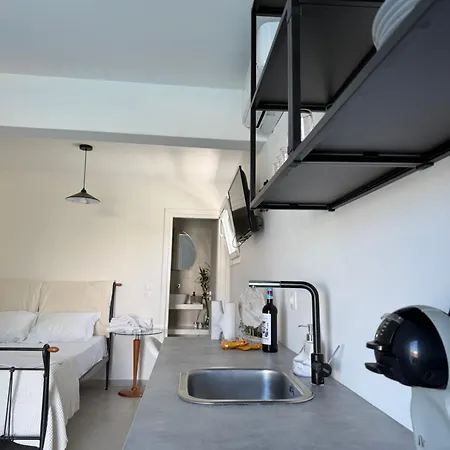 Minimal Cream Pool-front In Parikia (Paros)