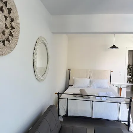 Minimal Cream Pool-front In *