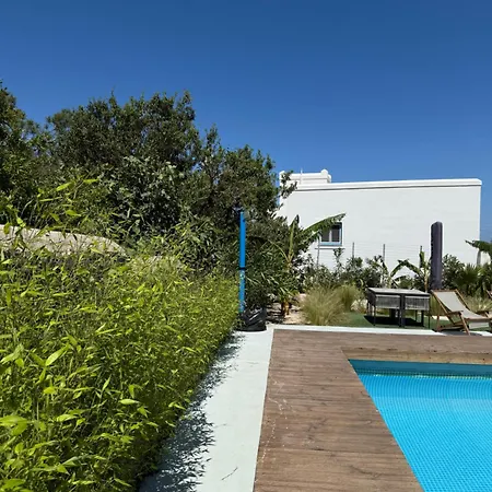 Apartmán Minimal Cream Pool-front In