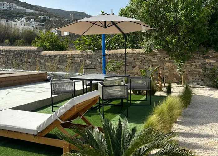 アパート Minimal Cream Pool-front In パロス島