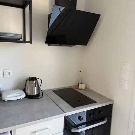 Apartment Minimal Cream Pool-front In Parikia (Paros)