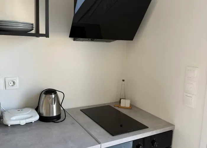 Apartment Minimal Cream Pool-front In Parikia (Paros)