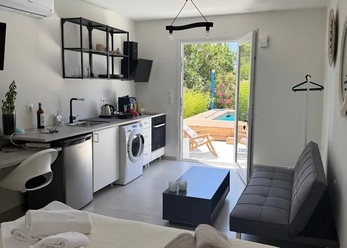 Minimal Cream Pool-front In Parikia (Paros)